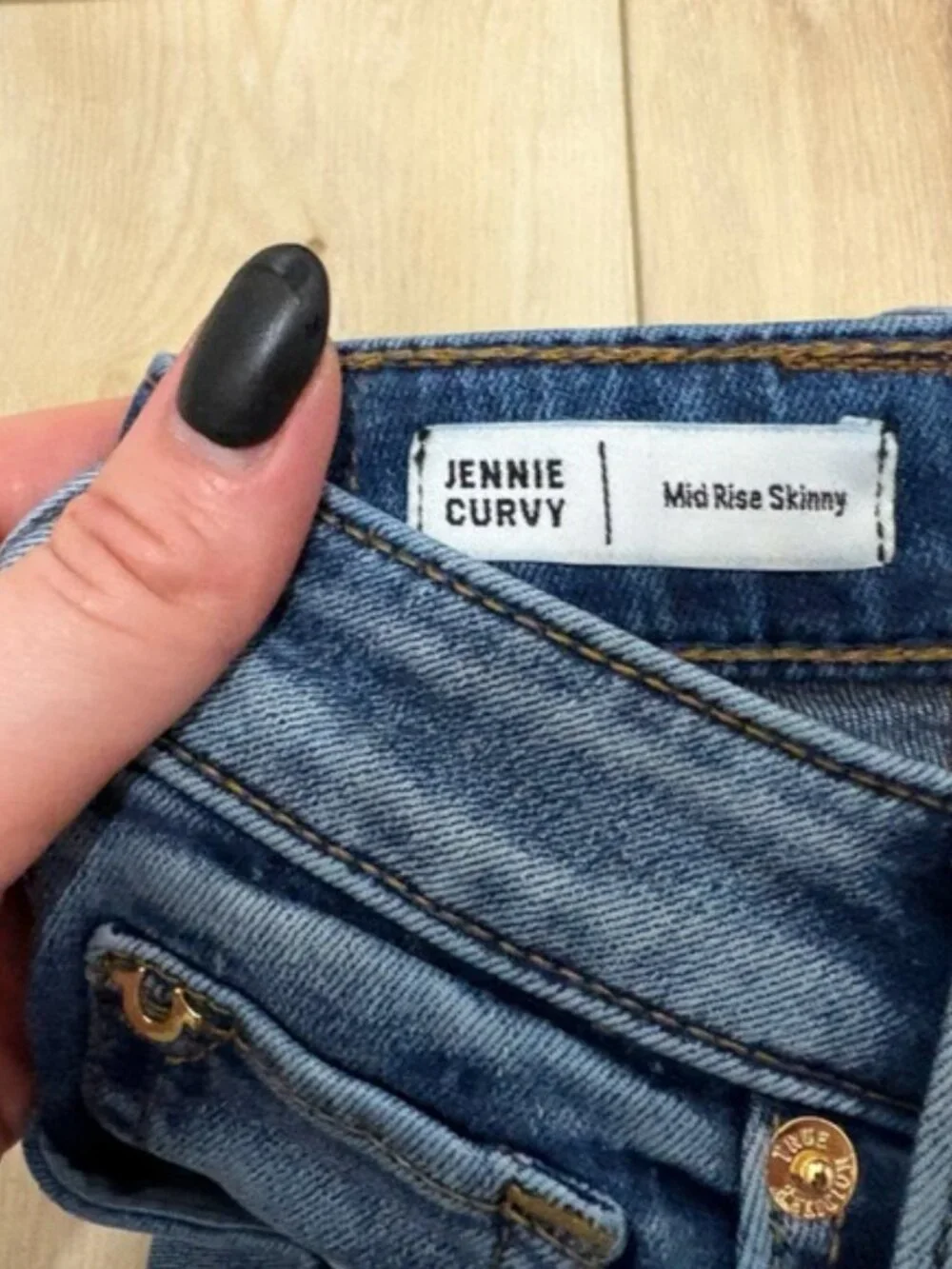TRUE RELIGION Gold Budda Pocket JENNIE CURVY Mid Rise Jeans Original Retail $295 - Picture 6 of 9